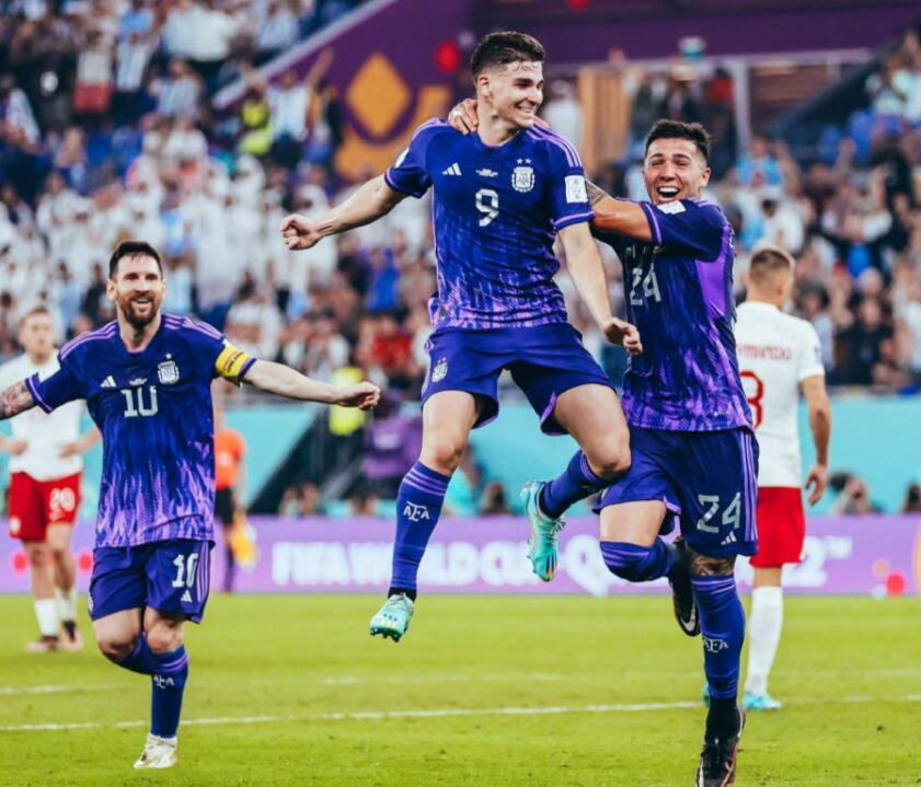 波兰队完胜韩国队，梁靖崑惊艳四座