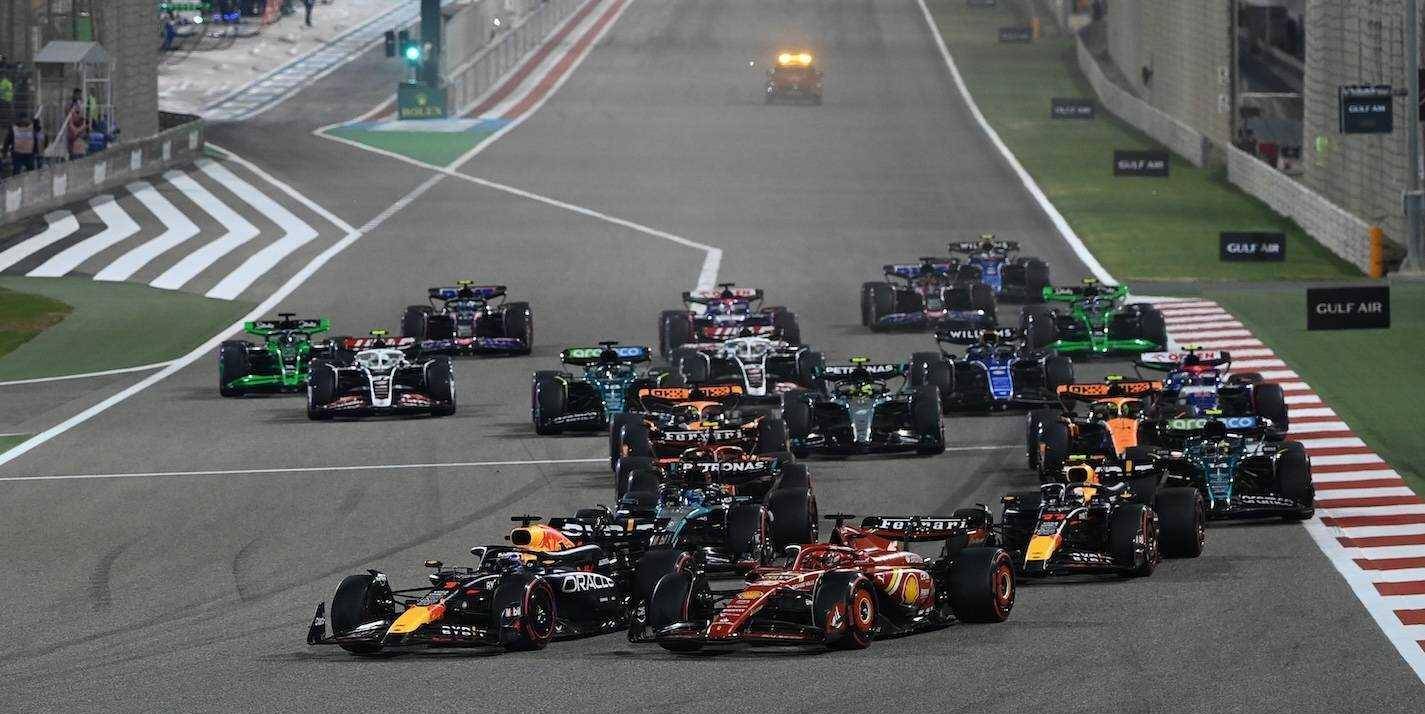 红牛二队轻取索伯车队，佩雷兹点燃赛场