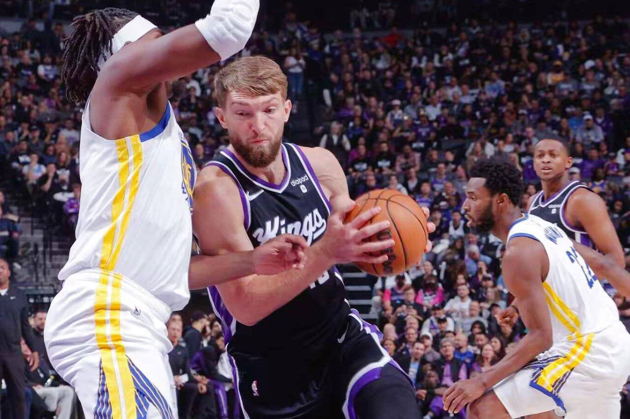 魔术轻取北京队，福克斯状态火热