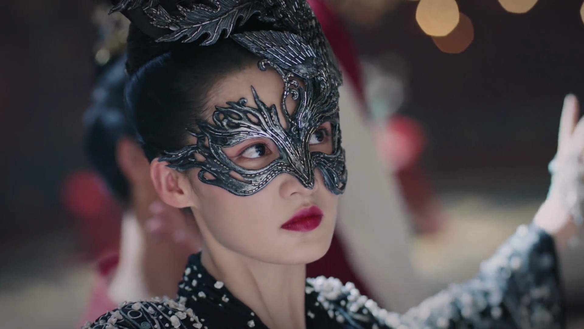 友谊赛的冲突美学，当阿拉巴临时披上蓝月战袍，在年度焦点之战接管比赛