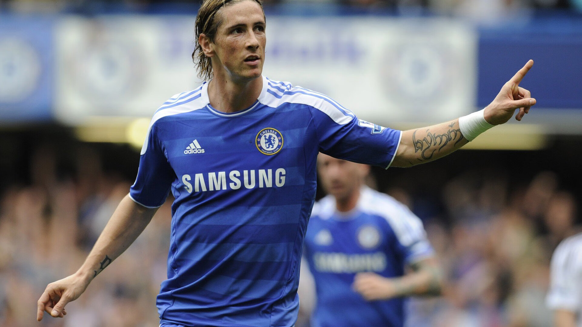 武切维奇降维打击关键节点连砍11分 奇才三节打穿深圳男篮