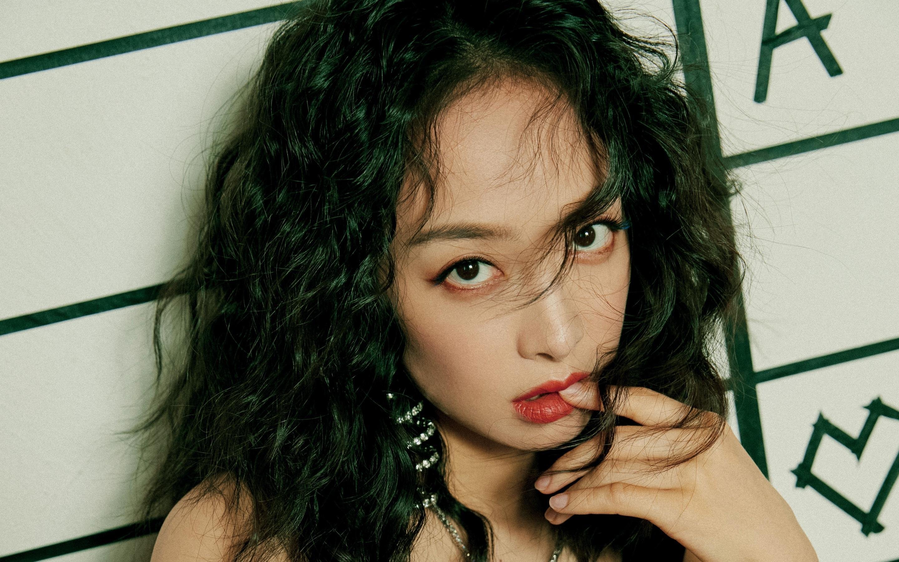 爱游戏在线-维斯塔潘在拉齐奥蓝色狂想曲中加冕，当F1王座驶入永恒之城的命运赛道