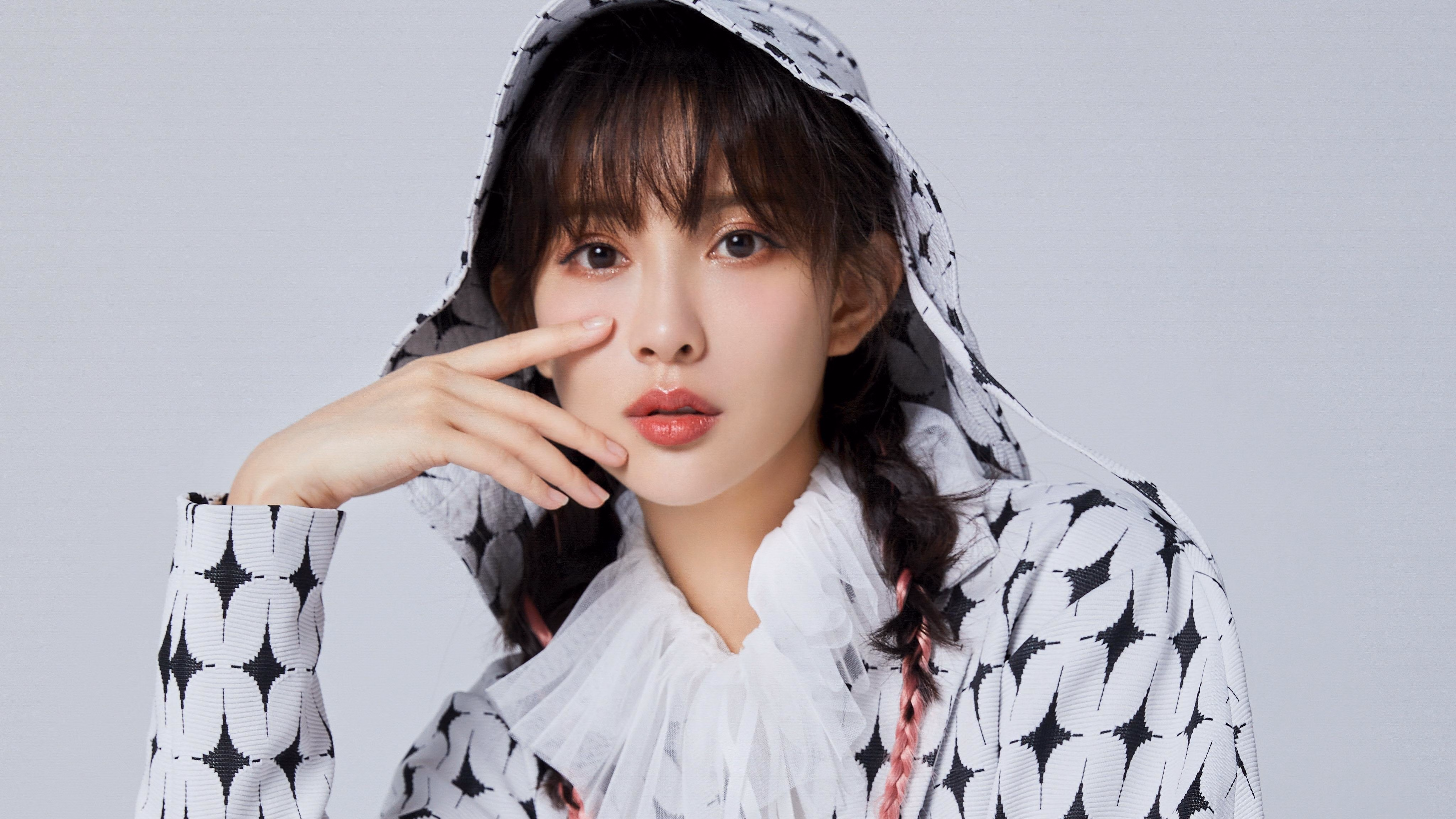 两大战场,诺坎普的虚拟战争与利马的足球和平