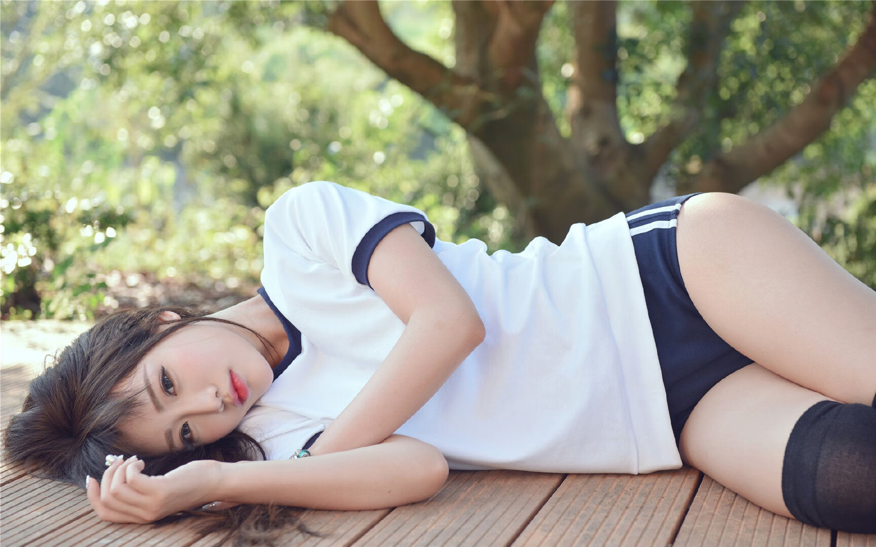 卢卡库破茧,里昂铁骑碾过苏格兰心脏