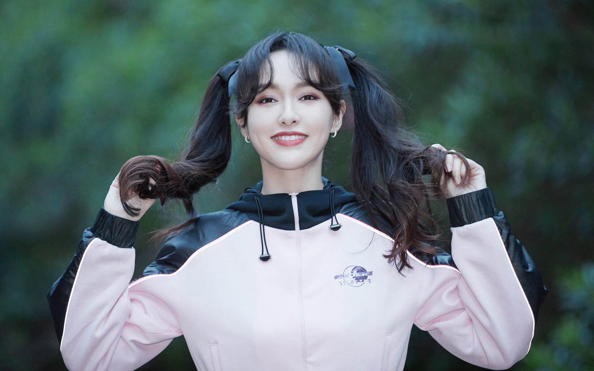 以下是根据这个思路为你构思的文章