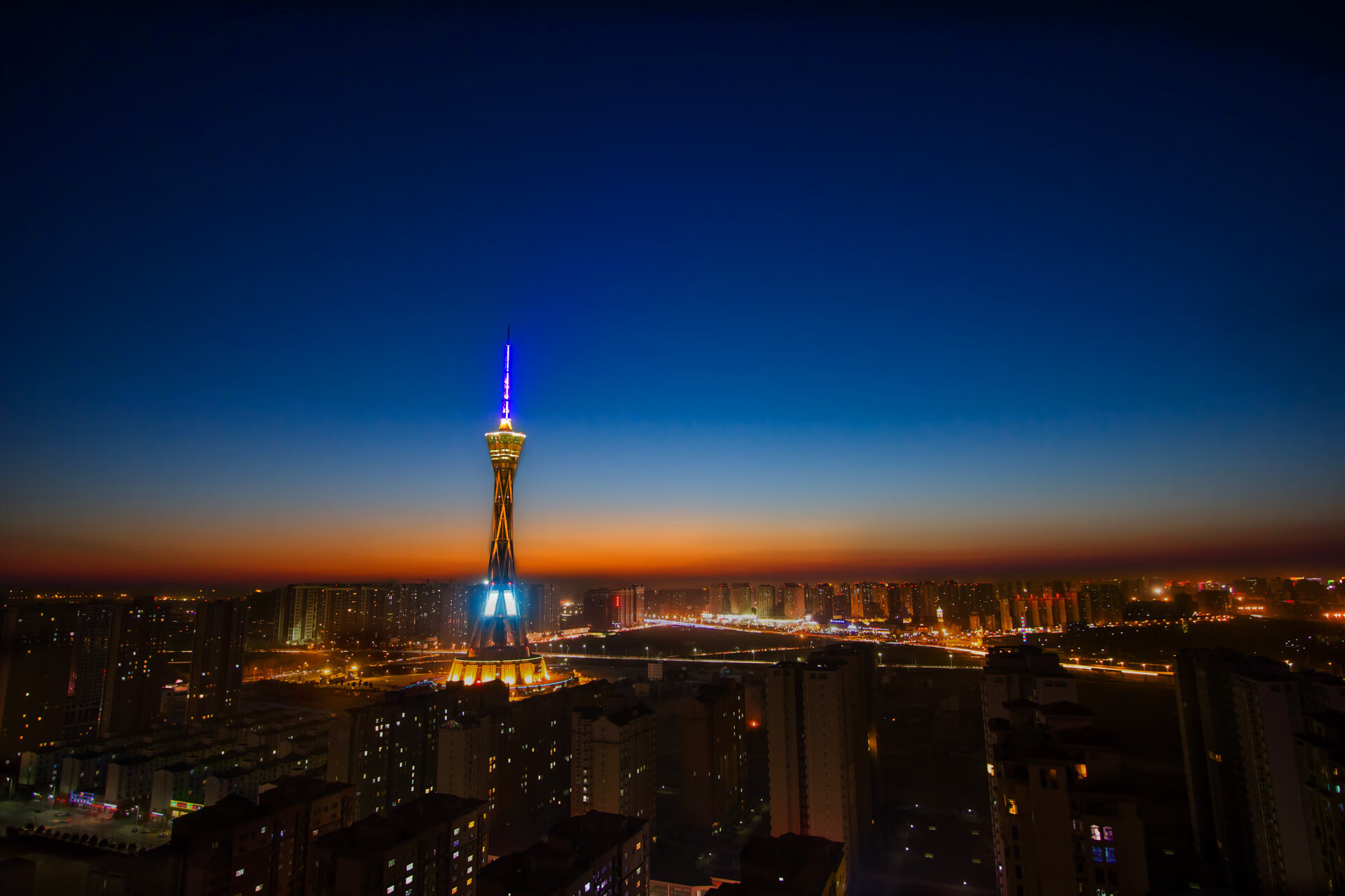 爱游戏娱乐-孤星耀世，2026世界杯D组生死战，罗马尼亚绝杀葡萄牙，塔雷米独舞改写命运剧本