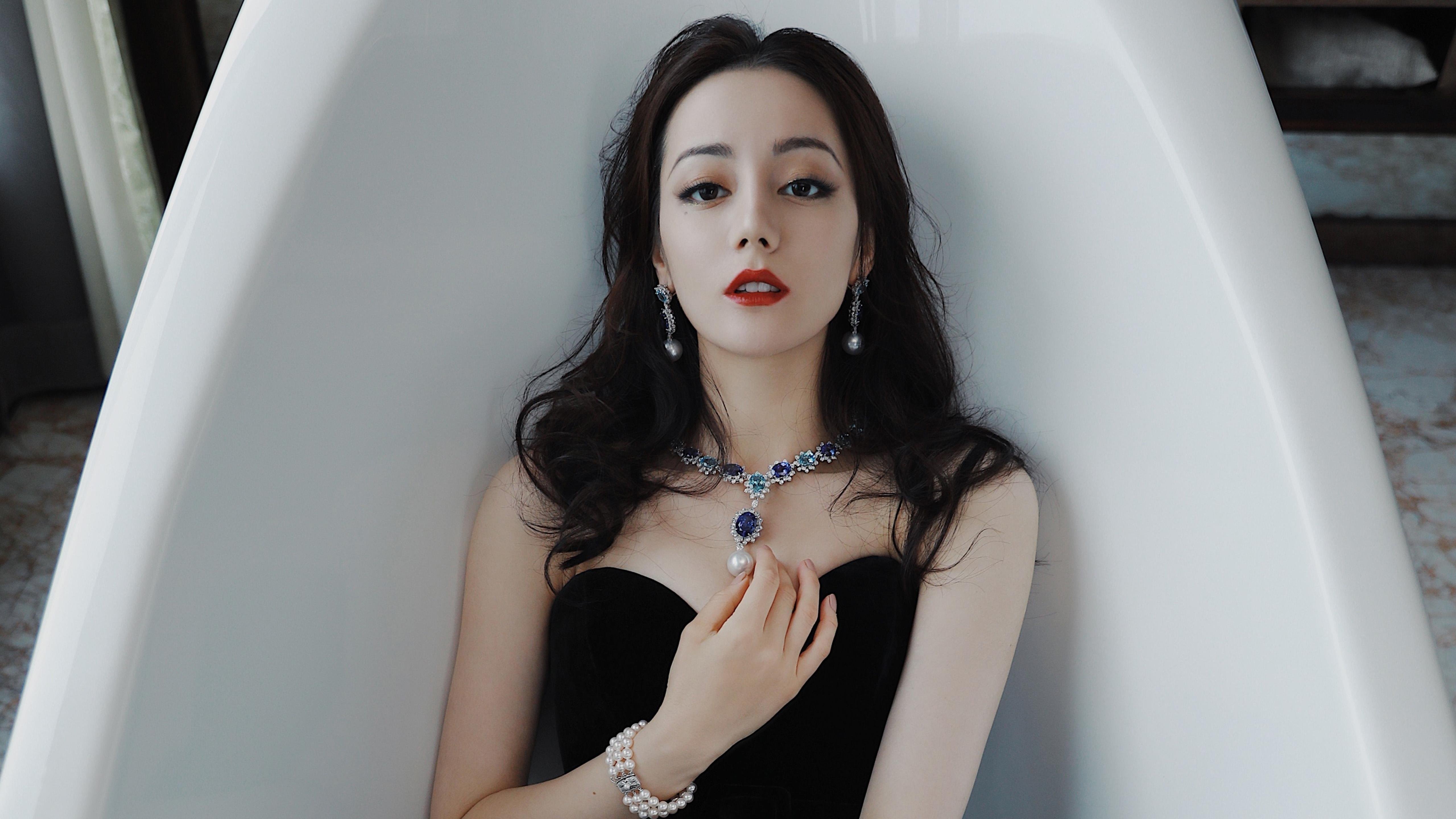 迦太基之鹰啄碎北美雄鹰—莱万铁骑踏平沙漠,2026出线战突尼斯爆冷封神